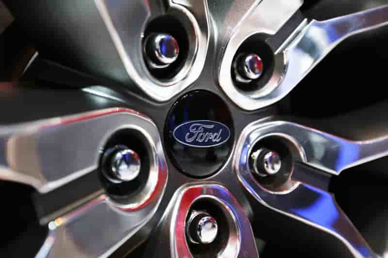 Ford prévoit un bénéfice en baisse en 2014