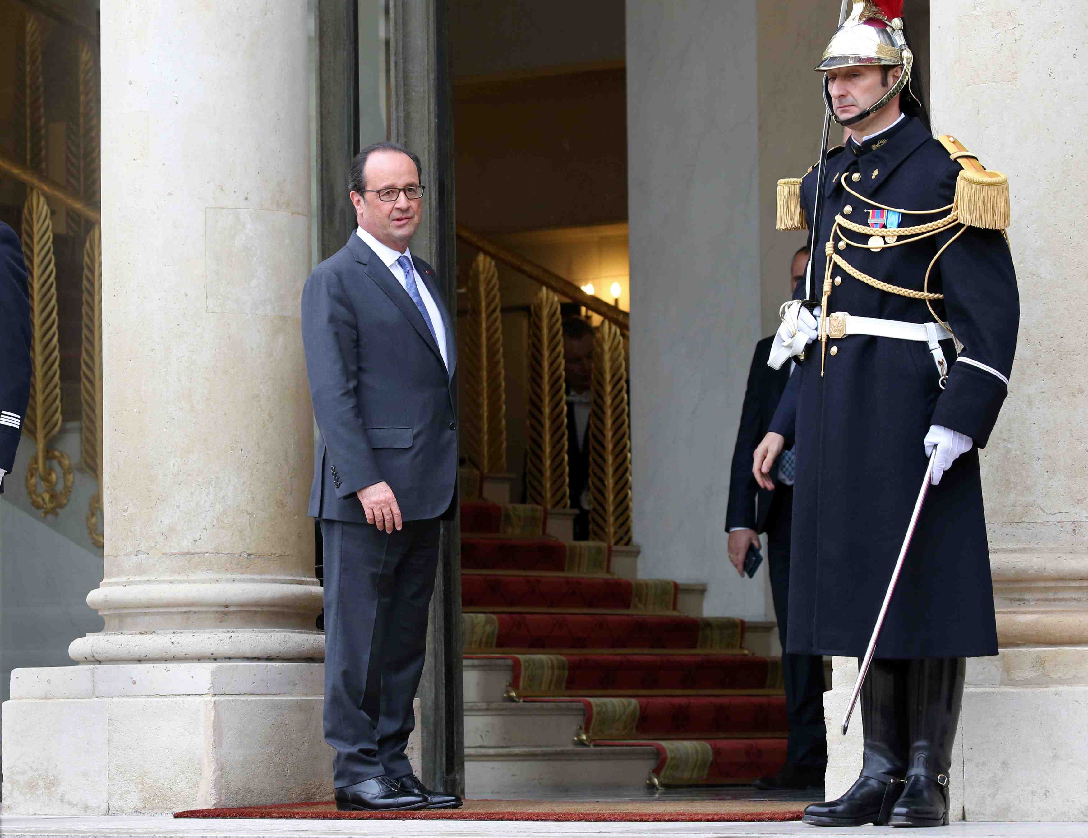 Hollande n'a pas renonce a une candidature en 2017