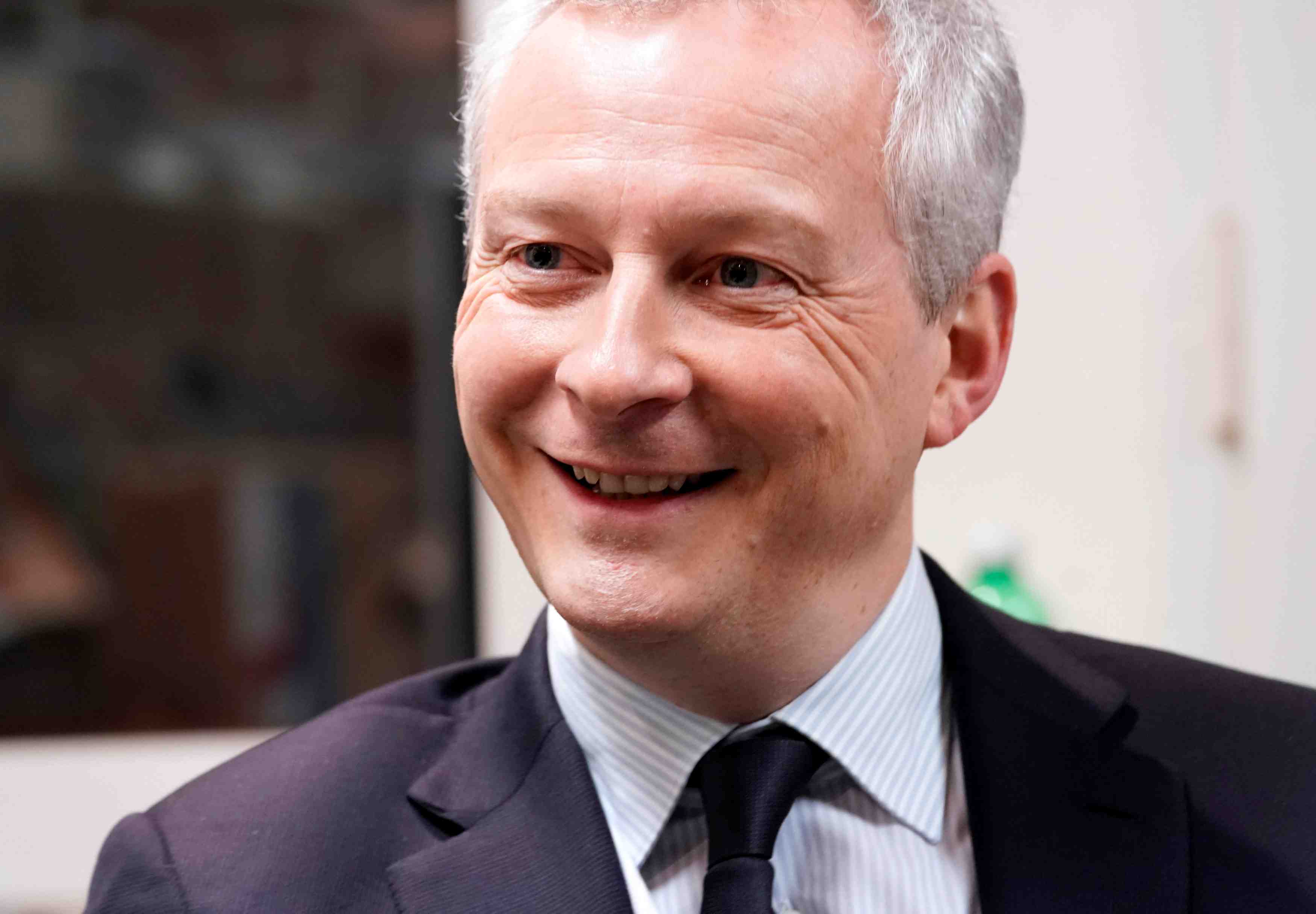 Paris peut devenir le premier centre financier d'europe, dit le maire
