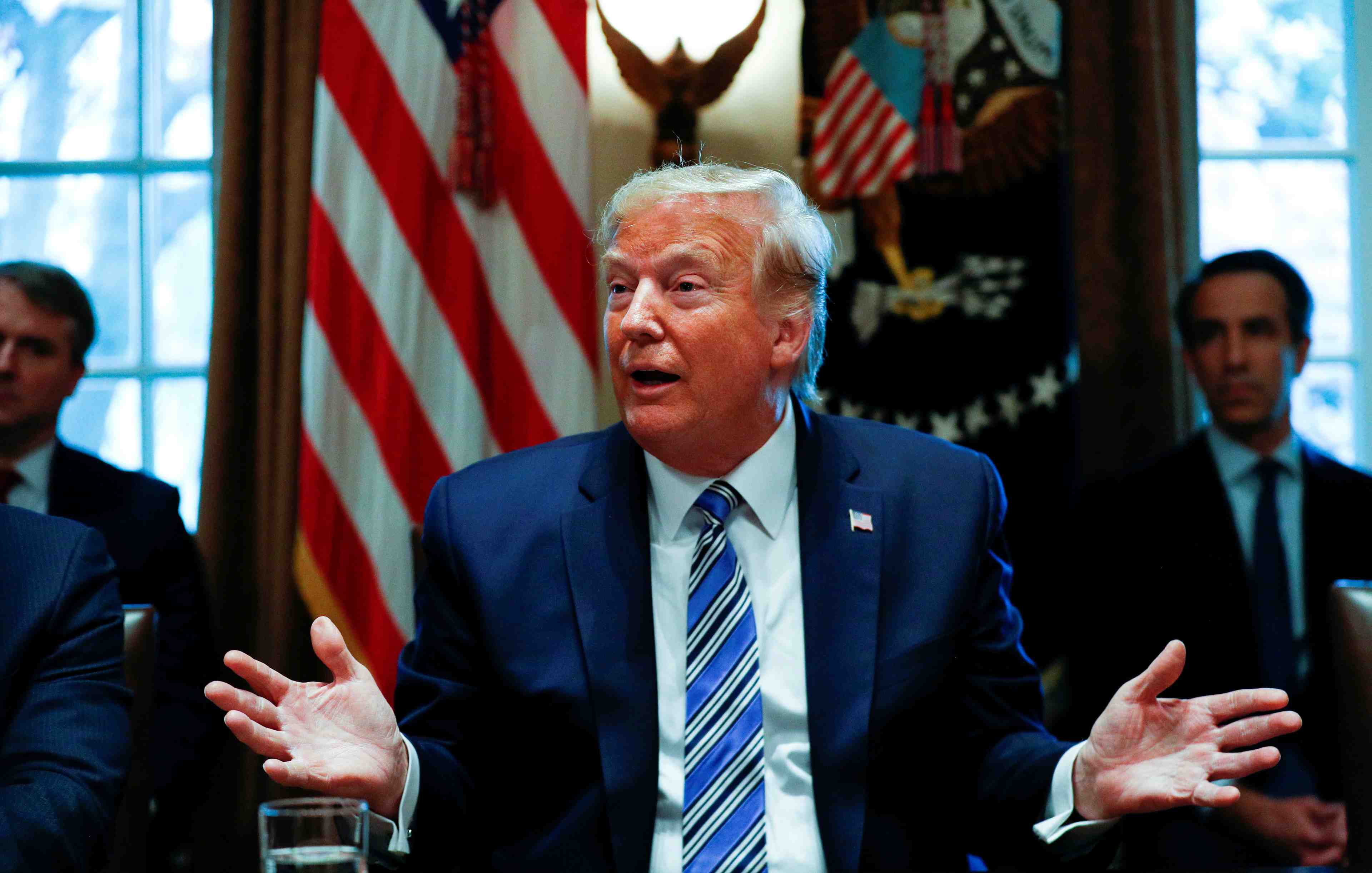 Coronavirus: le decret de trump seme la confusion dans les aeroports