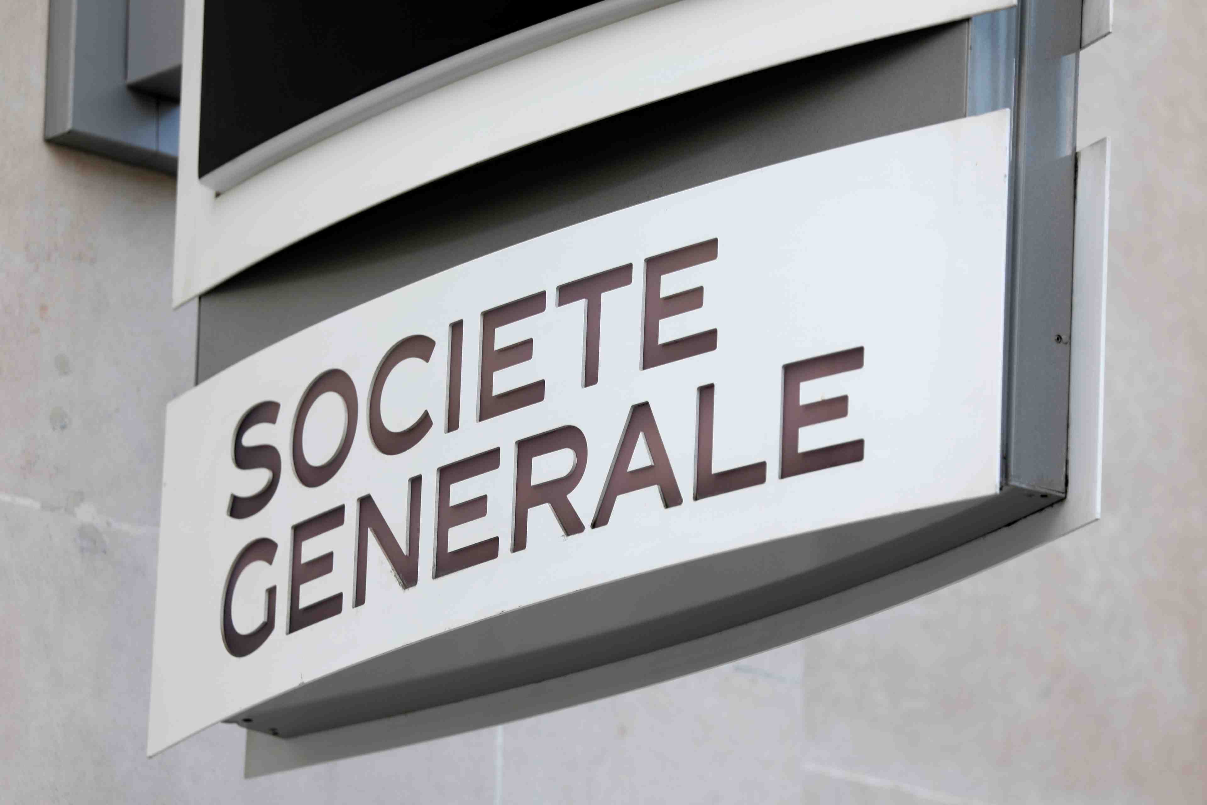 La socgen et le credit du nord approuvent la fusion de leurs reseaux bancaires, selon les echos