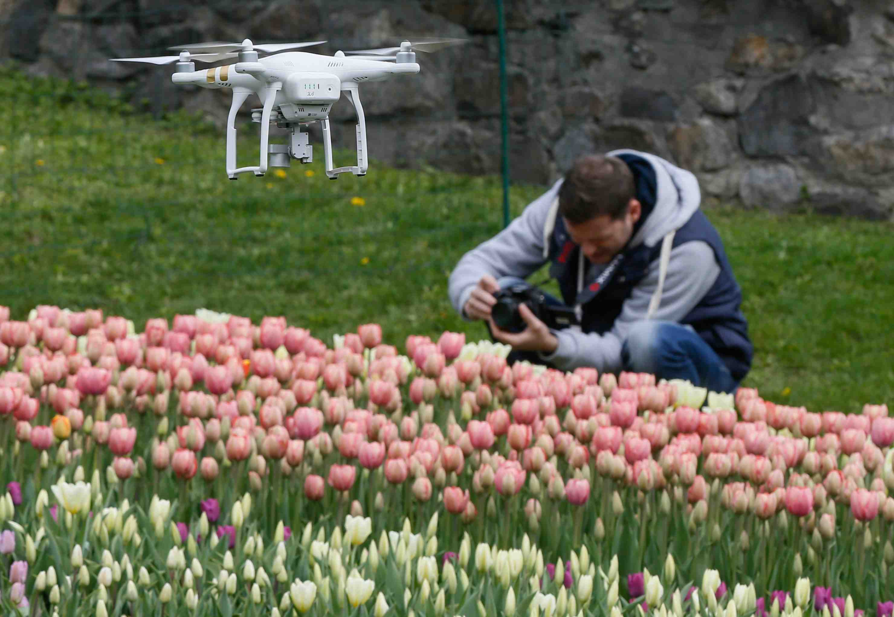 L'ue veut mieux reglementer l'utilisation des drones civils