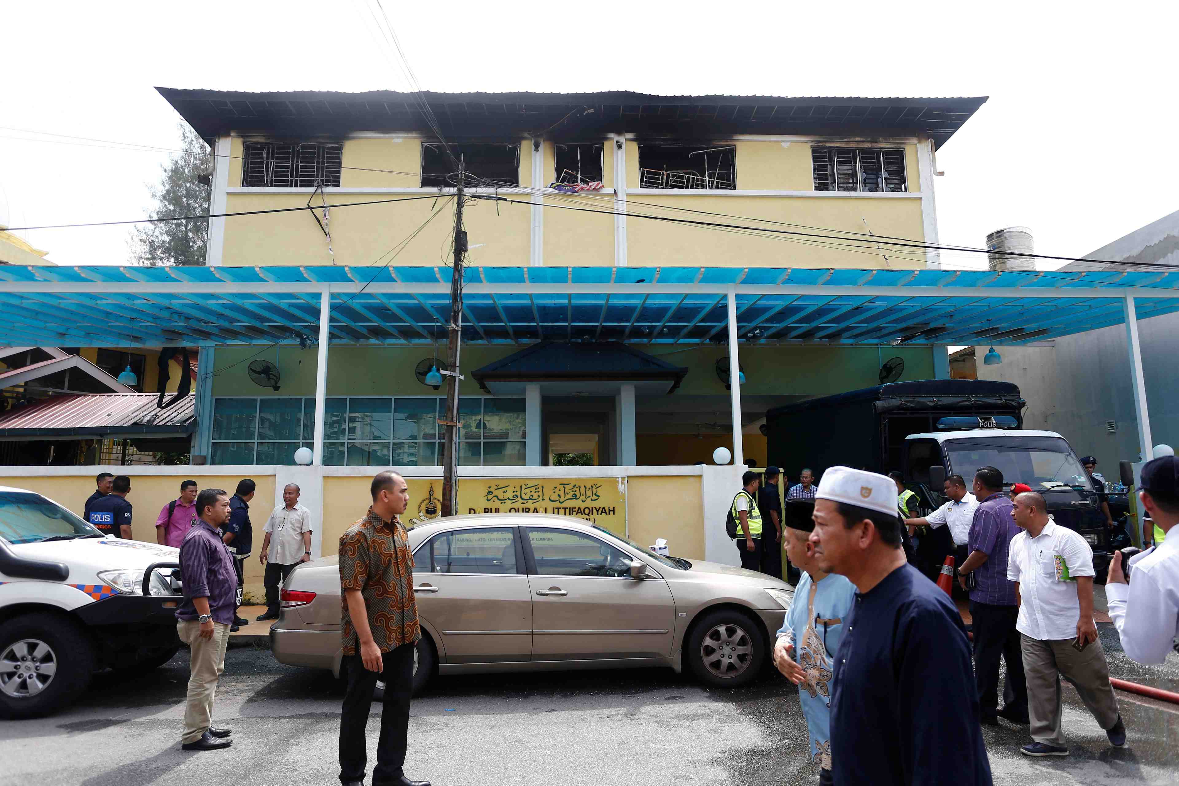 Un incendie ravage une ecole religieuse en malaisie