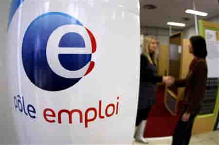 2009-06-10T162304Z_01_APAE55919II00_RTROPTP_3_OFRTP-FRANCE-EMPLOI-BS-TOP-20090610.JPG
