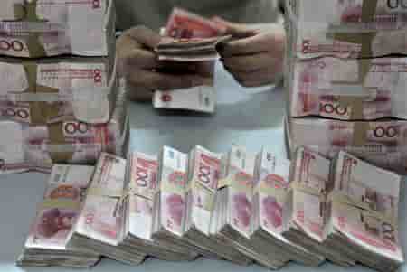 2009-12-22T063718Z_01_APAE5BL0IEA00_RTROPTP_3_OFRBS-FRANCE-CHINE-YUAN-20091222.JPG