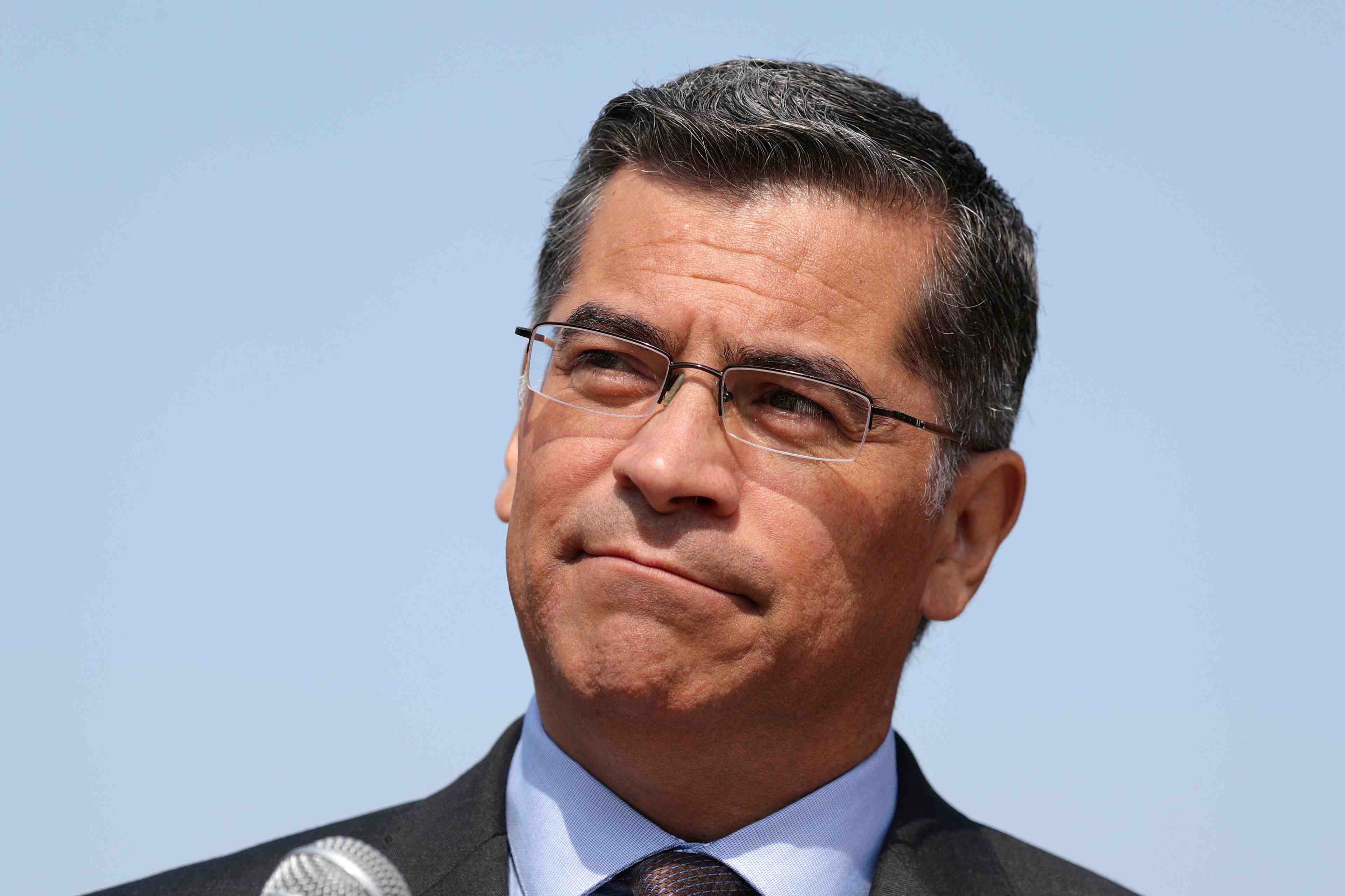 Joe biden nomme xavier becerra comme secretaire a la sante, selon des sources