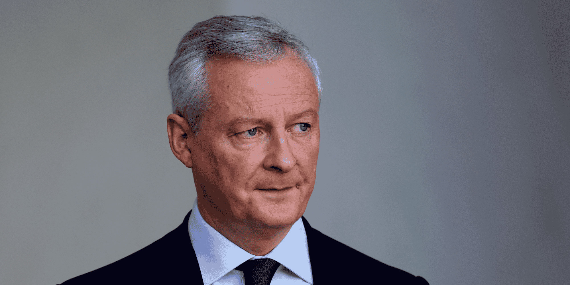 Le ministre francais de l'economie et des finances bruno le maire quitte l'elysee apres une reunion du gouvernement