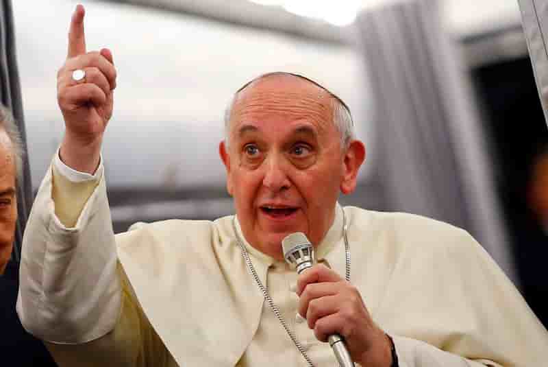 Le pape appelle les dirigeants musulmans à dénoncer le terrorisme