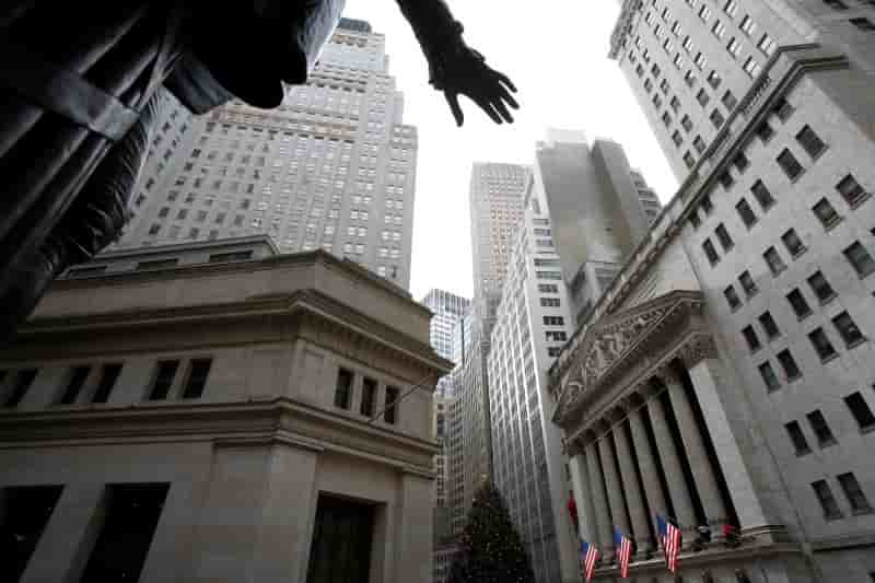 La bourse de new york ouvre timidement dans le vert