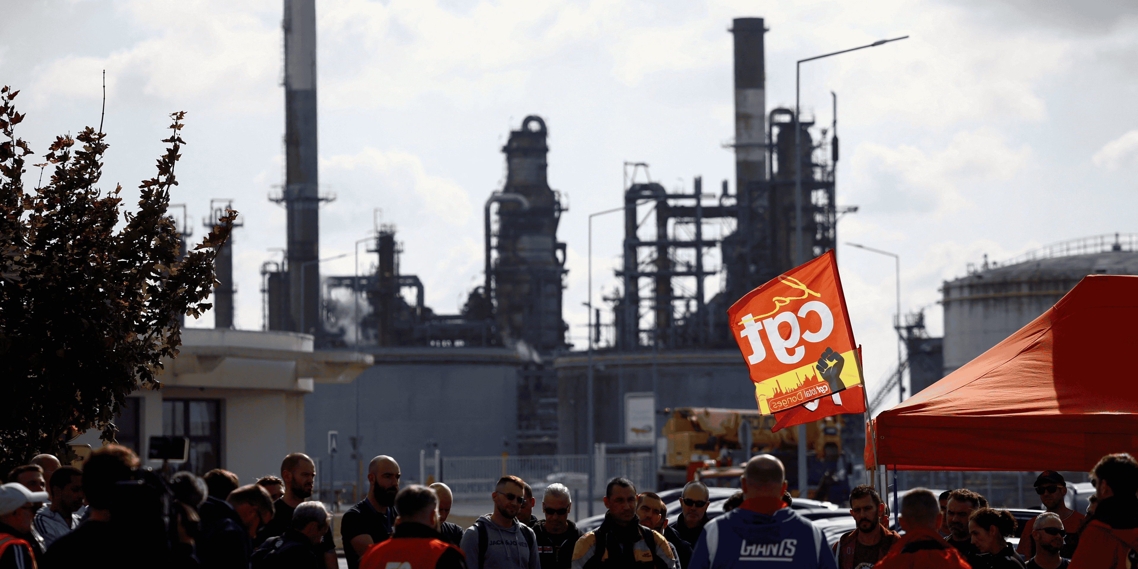 grève, raffineries, dépôts de carburants,
