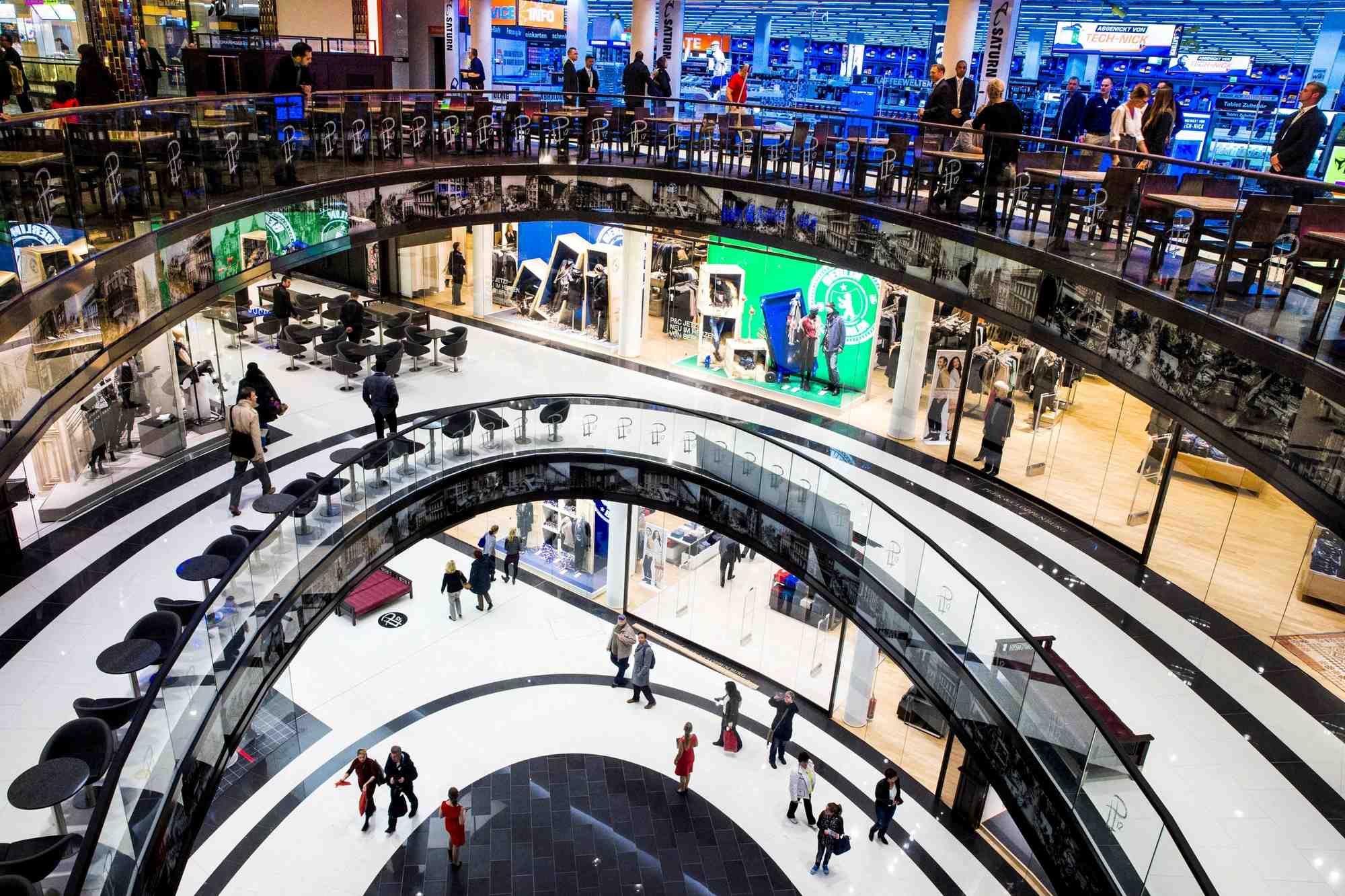 Photo d'archives du centre commercial mall of berlin lors de sa soiree d'inauguration
