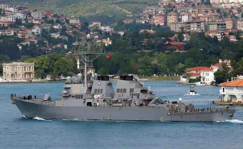 Incidents entre des chasseurs russes et l'uss porter en mer noire