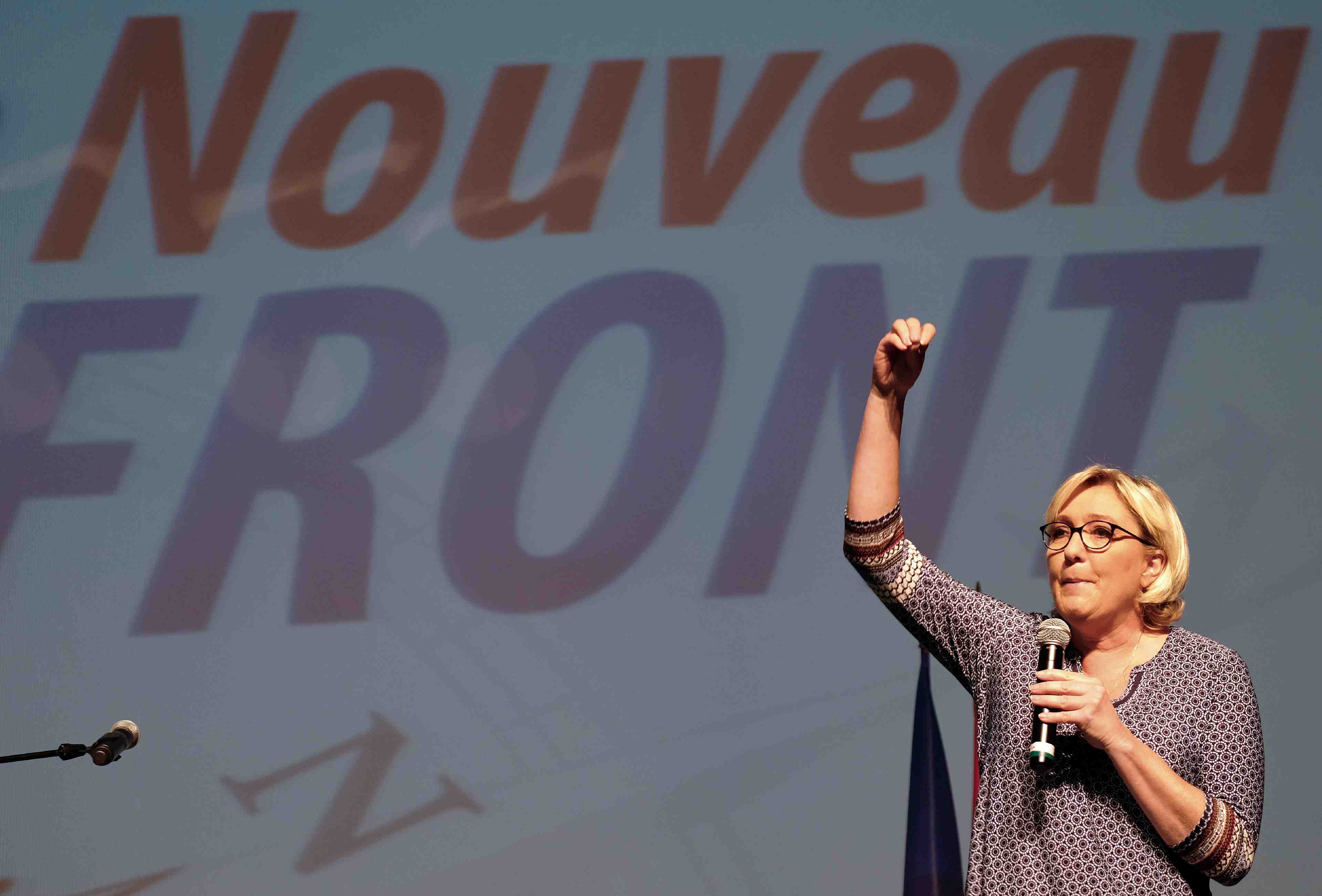 Marine le pen fixe la date du congres du fn