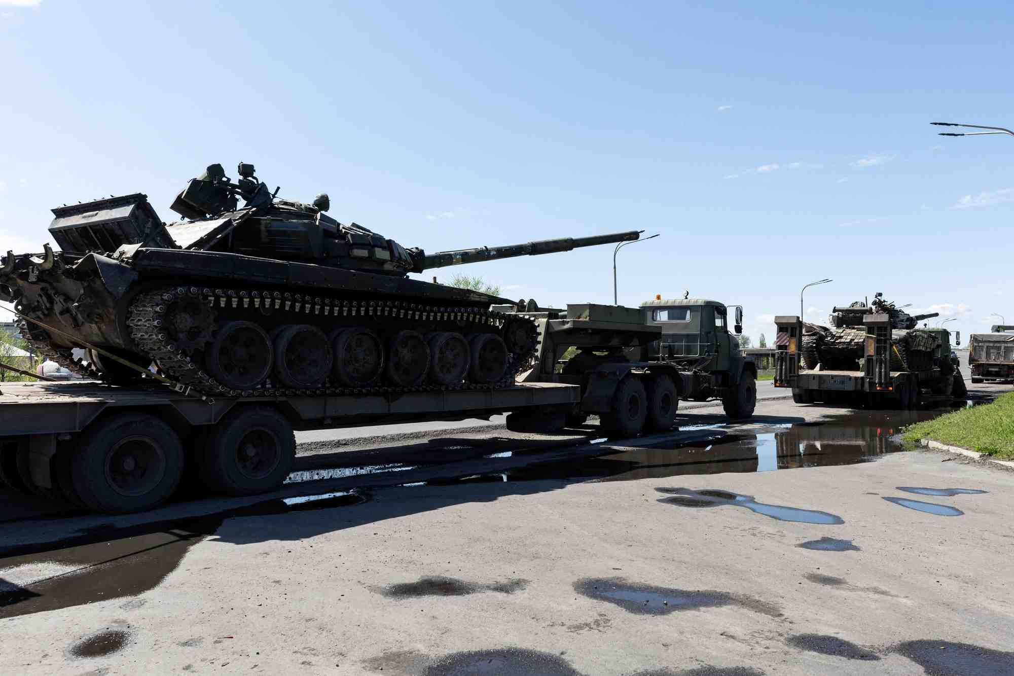 L'armee russe poursuit son offensive contre une ville de l'est de l'ukraine