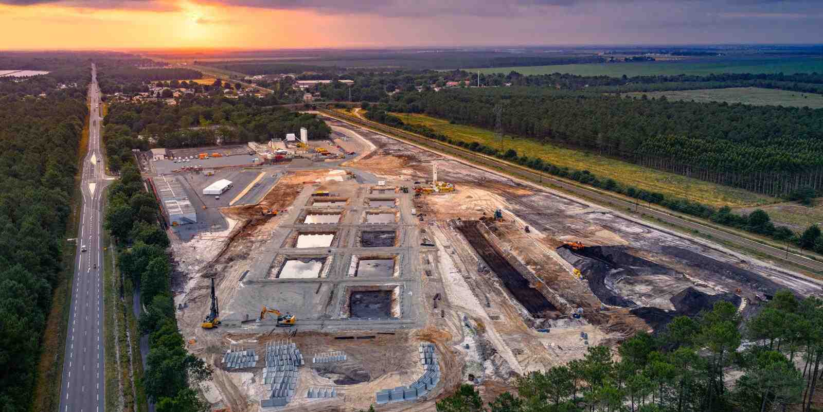 Connecté à la ligne ferroviaire Bordeaux-Hendaye, le futur site de maintenance et de remisage de trains de Lisea s'étend sur 14 hectares.