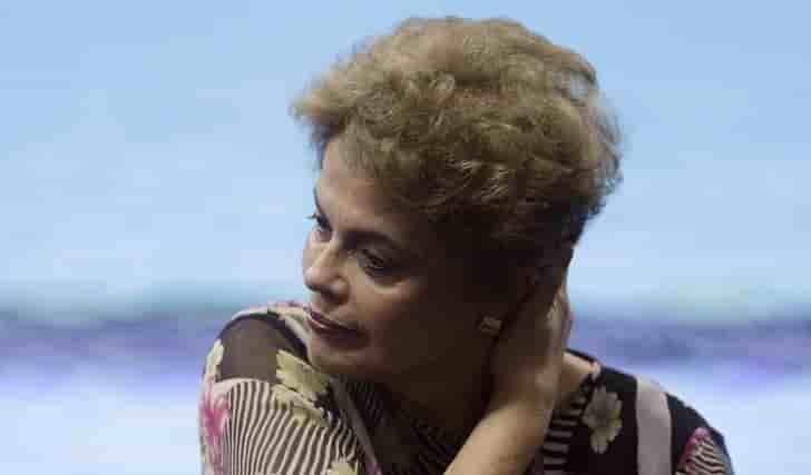 Une commission de la chambre des deputes favorable a une destitution de rousseff