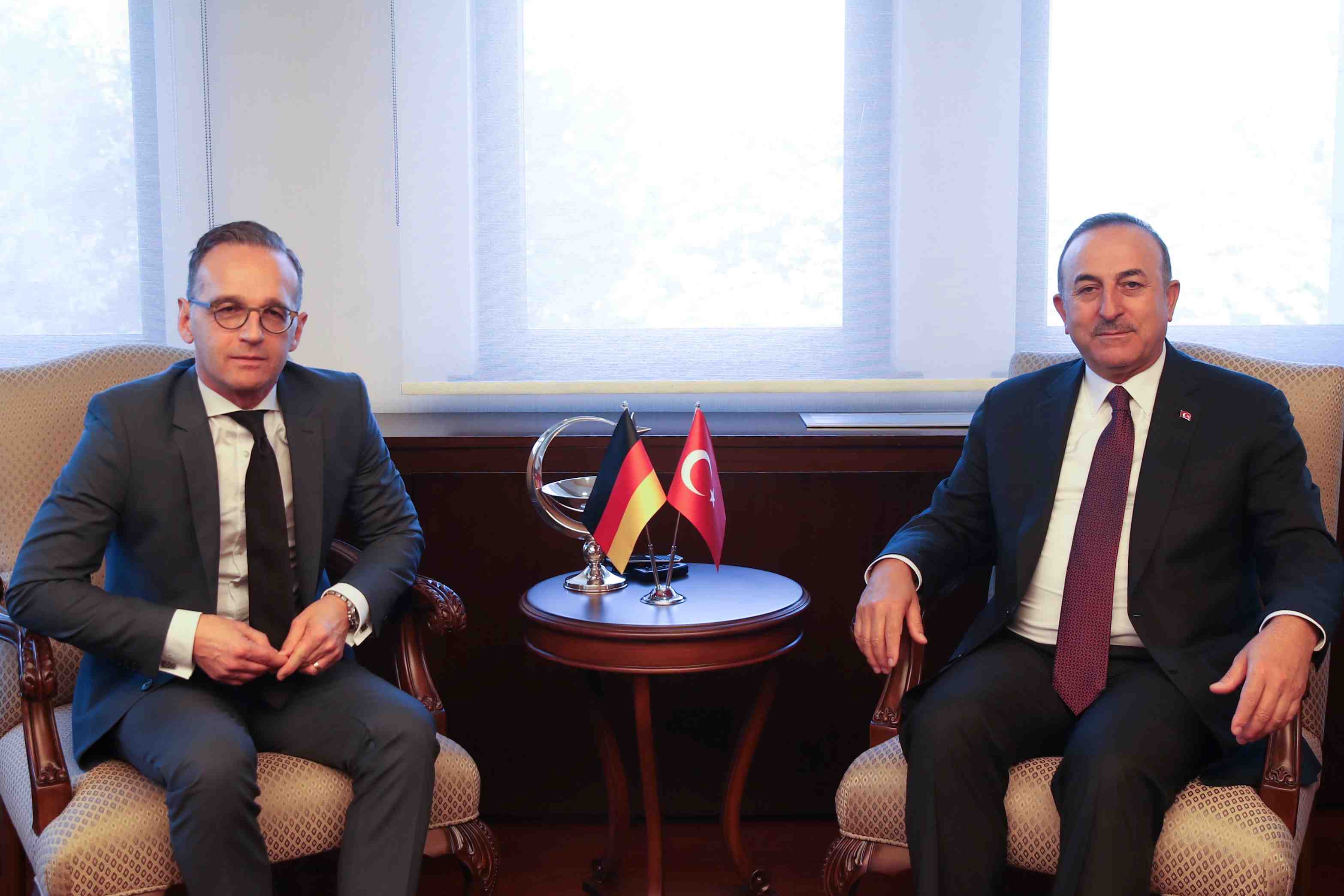 Ankara refuse l'idee allemande d'une "zone de securite" en syrie