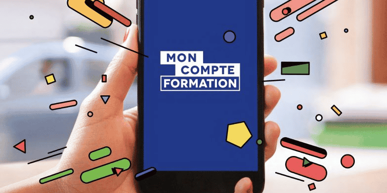 Le service est disponible sur le site internet moncompteformation.fr, ou via une application mobile sur système Apple ou Android.