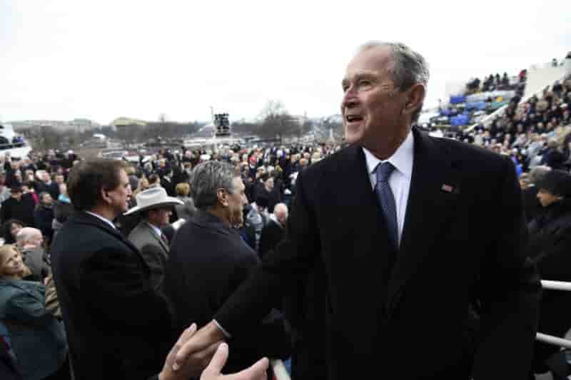 Bush parle d'un climat "plutot detestable" a washington