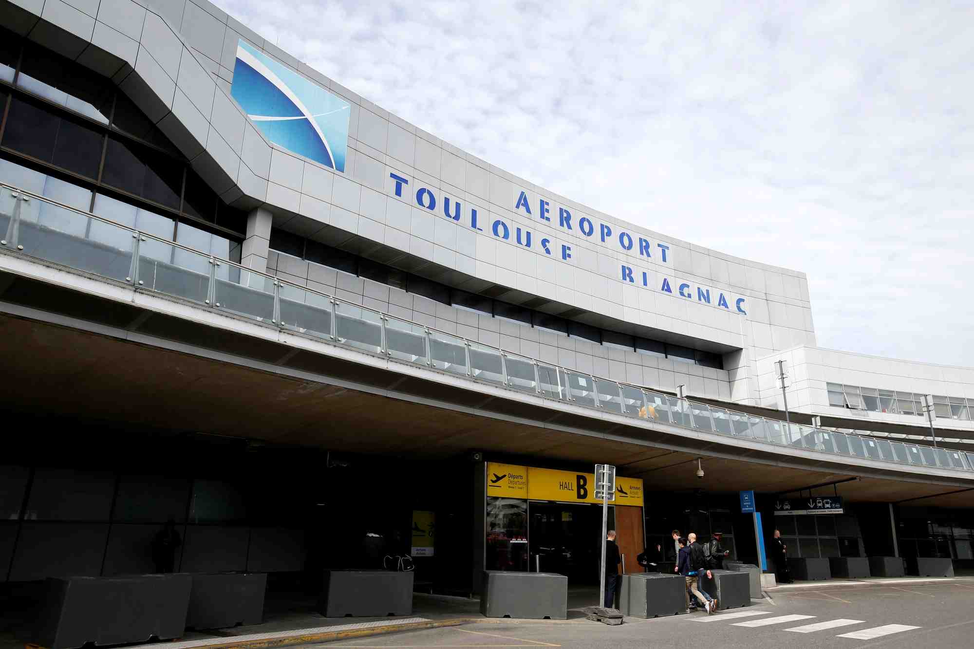 Feu vert a eiffage pour le rachat de l'aeroport de toulouse