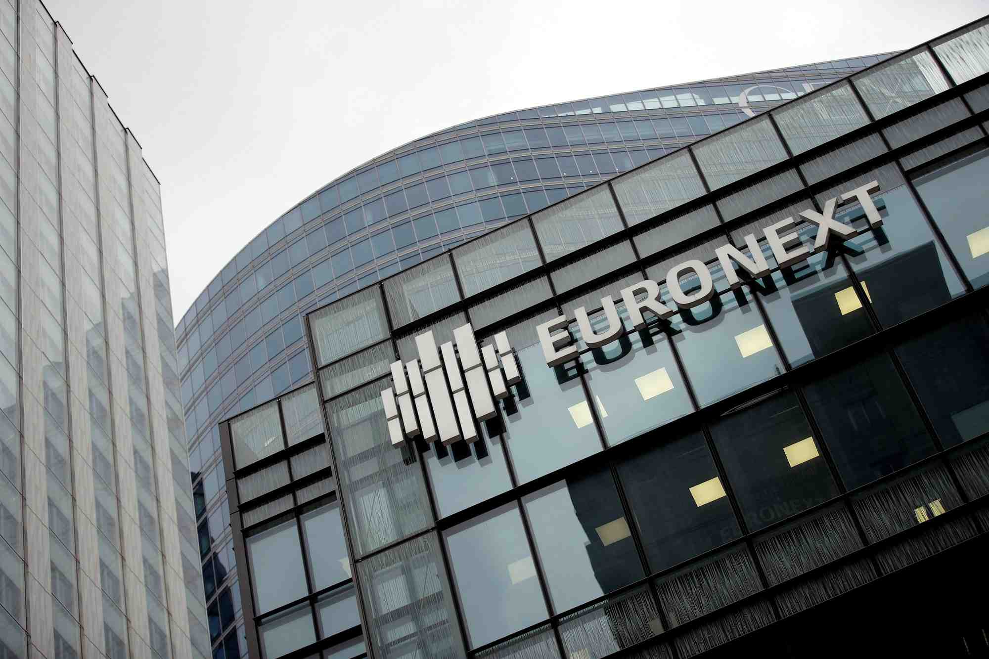 Les bourses europeennes hesitent a l'ouverture
