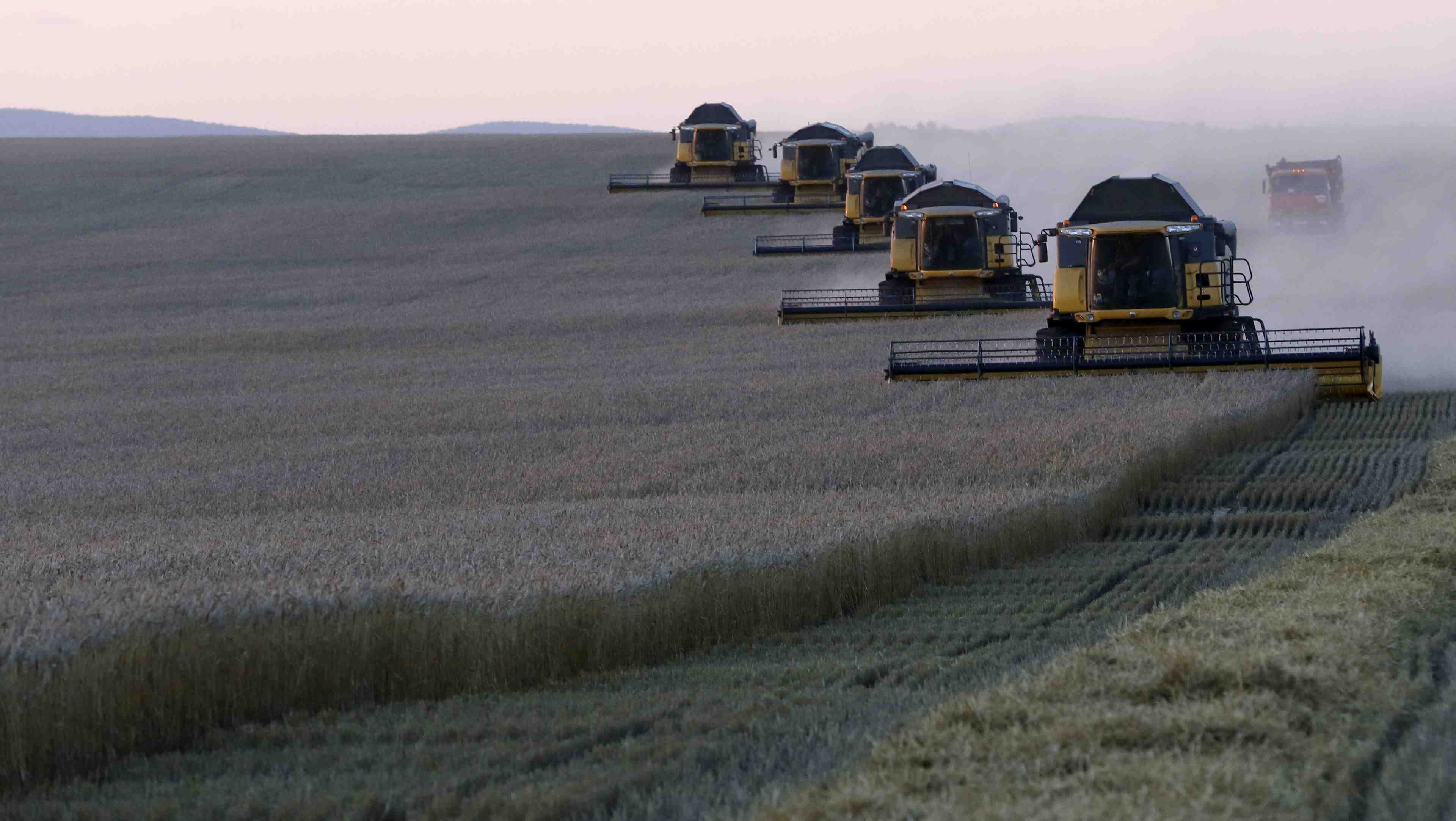 La russie suspend ses exportations automobiles et agricoles jusqu'a fin 2022