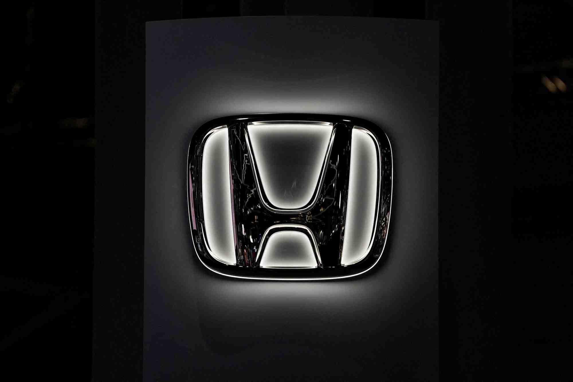 Honda a ouvert lundi des négociations avec son rival en difficulté Nissan en vue de fusionner.