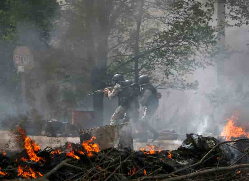 Jusqu'à cinq séparatistes tués à Slaviansk, selon Kiev