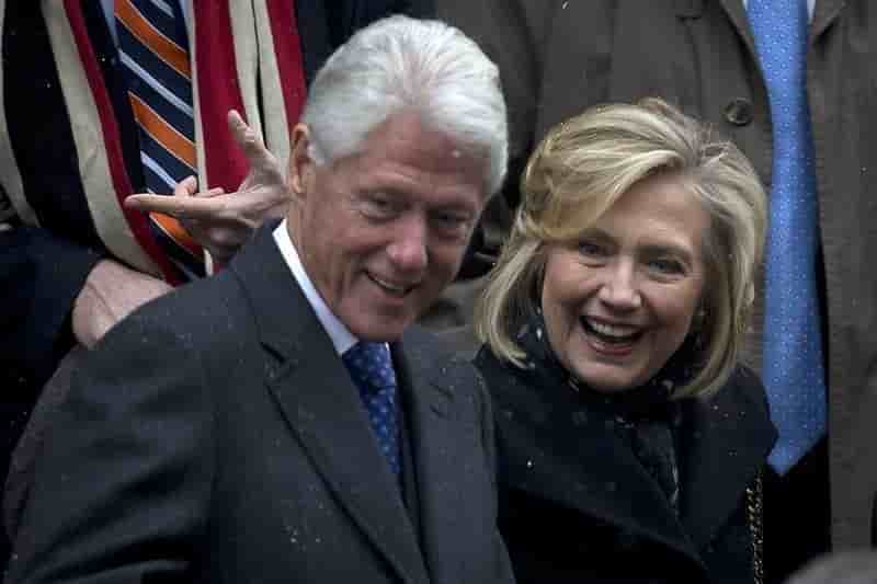Les epoux clinton ont recu plus de 25 millions de dollars pour des discours
