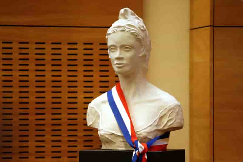 Le doute persiste quant a rallier une majorite sur la decheance de nationalite