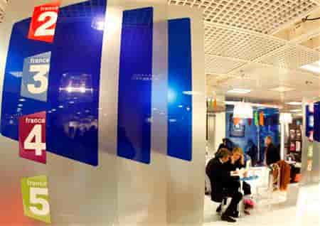 FRANCE TÉLÉVISIONS PRÉVOIT DES RECETTES PUBLICITAIRES SUPÉREURES AUX ATTENTES EN 2009