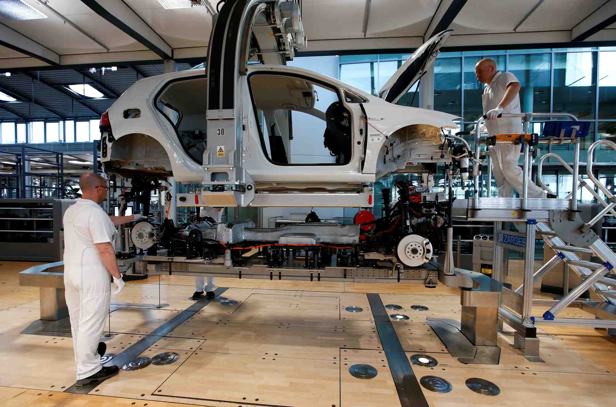 Le secteur manufacturier de la zone euro renoue avec la croissance