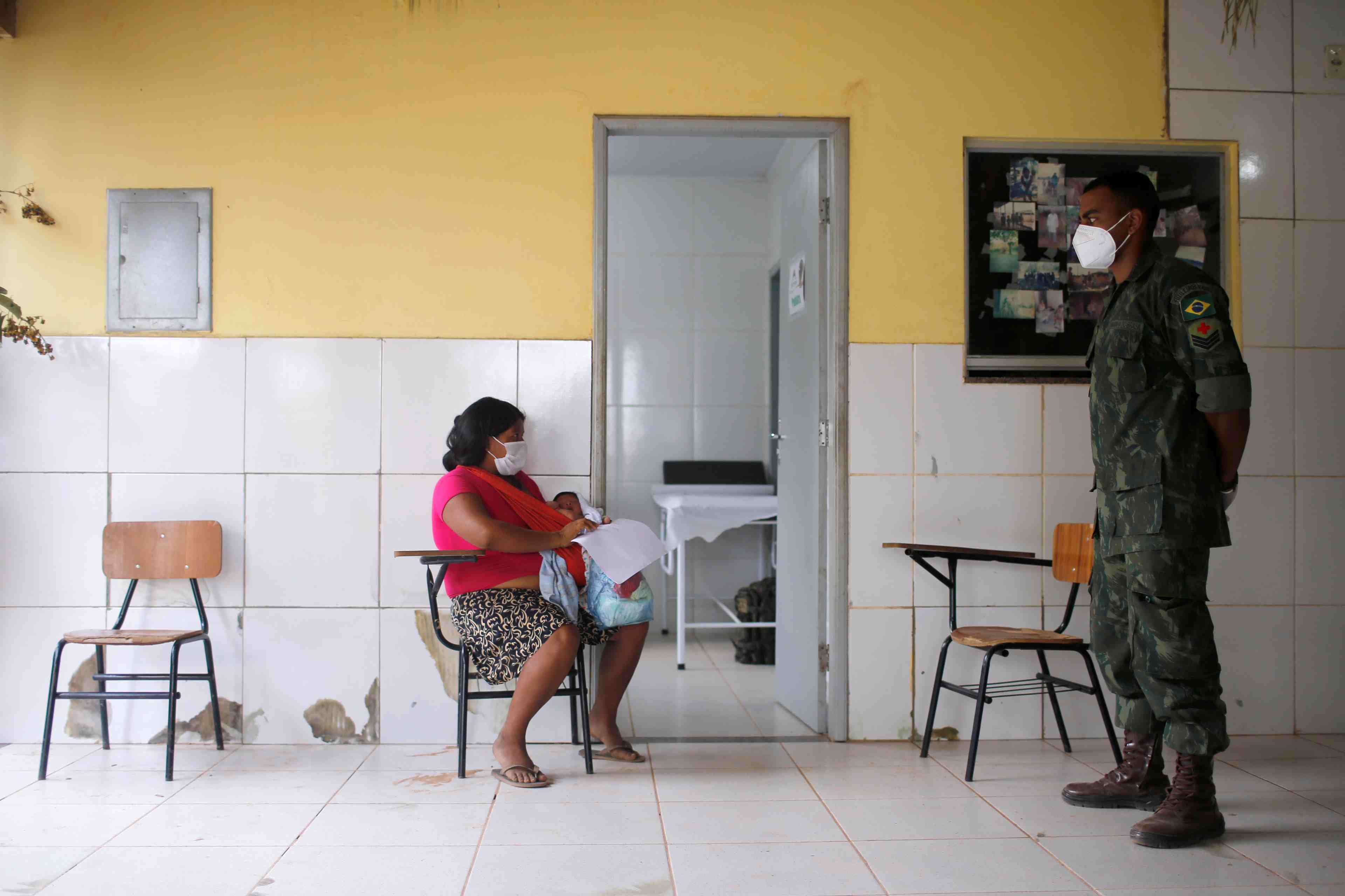 Coronavirus: pres de 600 deces supplementaires au bresil