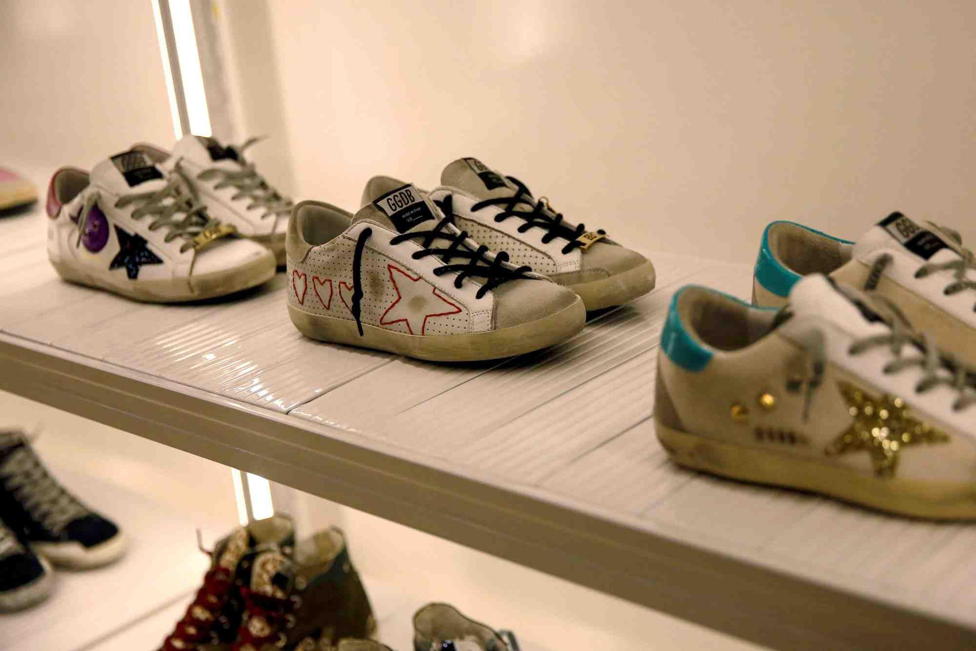 Des sneakers Golden Goose.