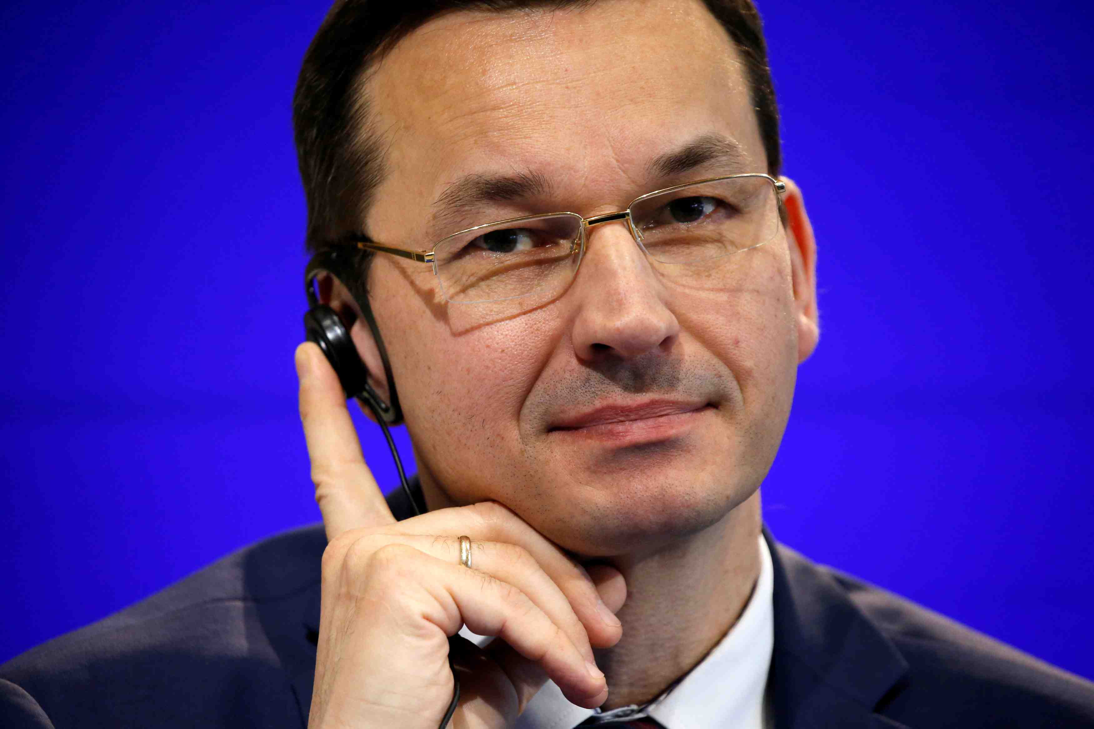 Morawiecki nouveau premier ministre polonais, szydlo ecartee