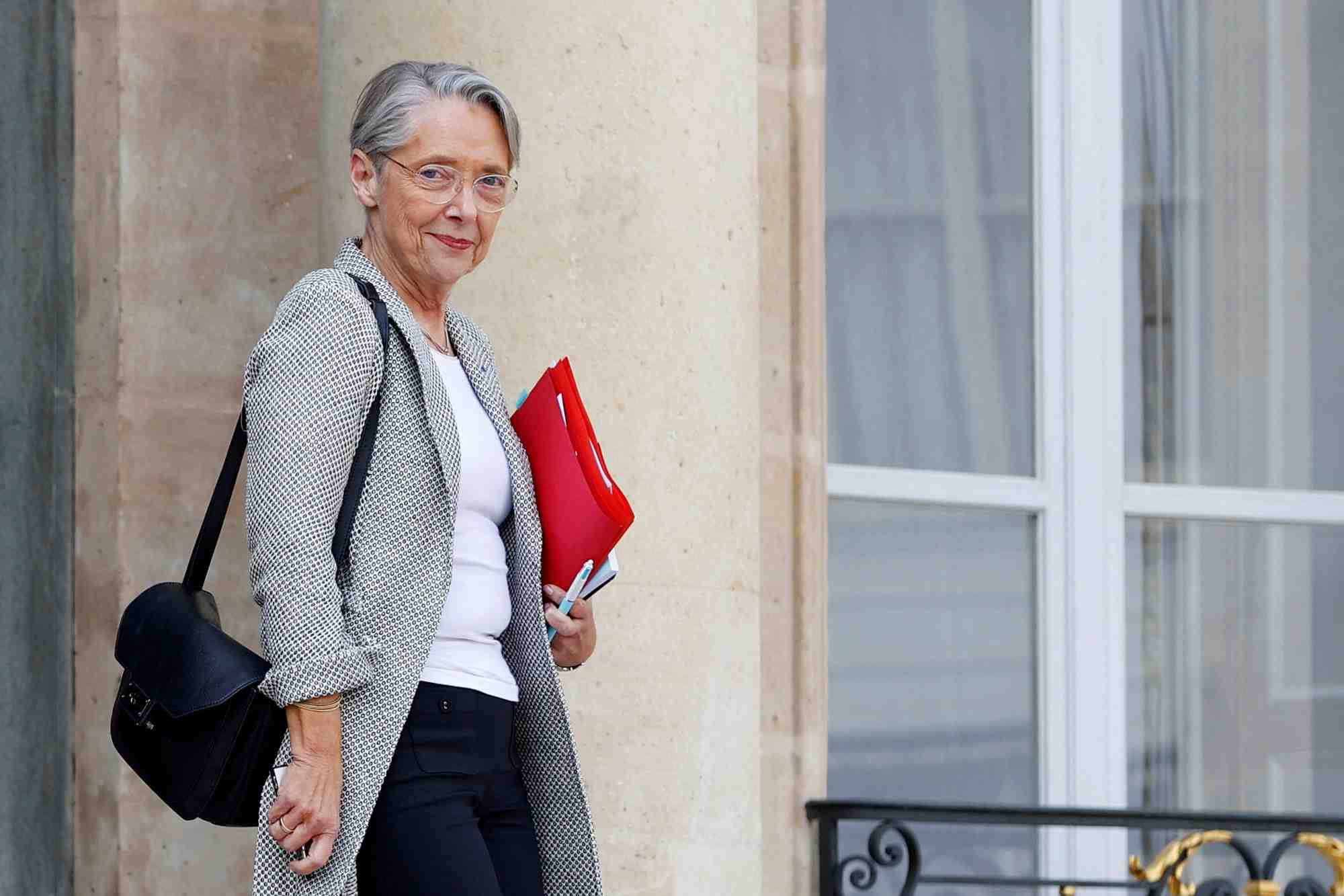 La premiere ministre francaise elisabeth borne a l'elysee