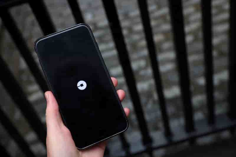 Un chauffeur uber n'est pas un salarie pour les prud'hommes