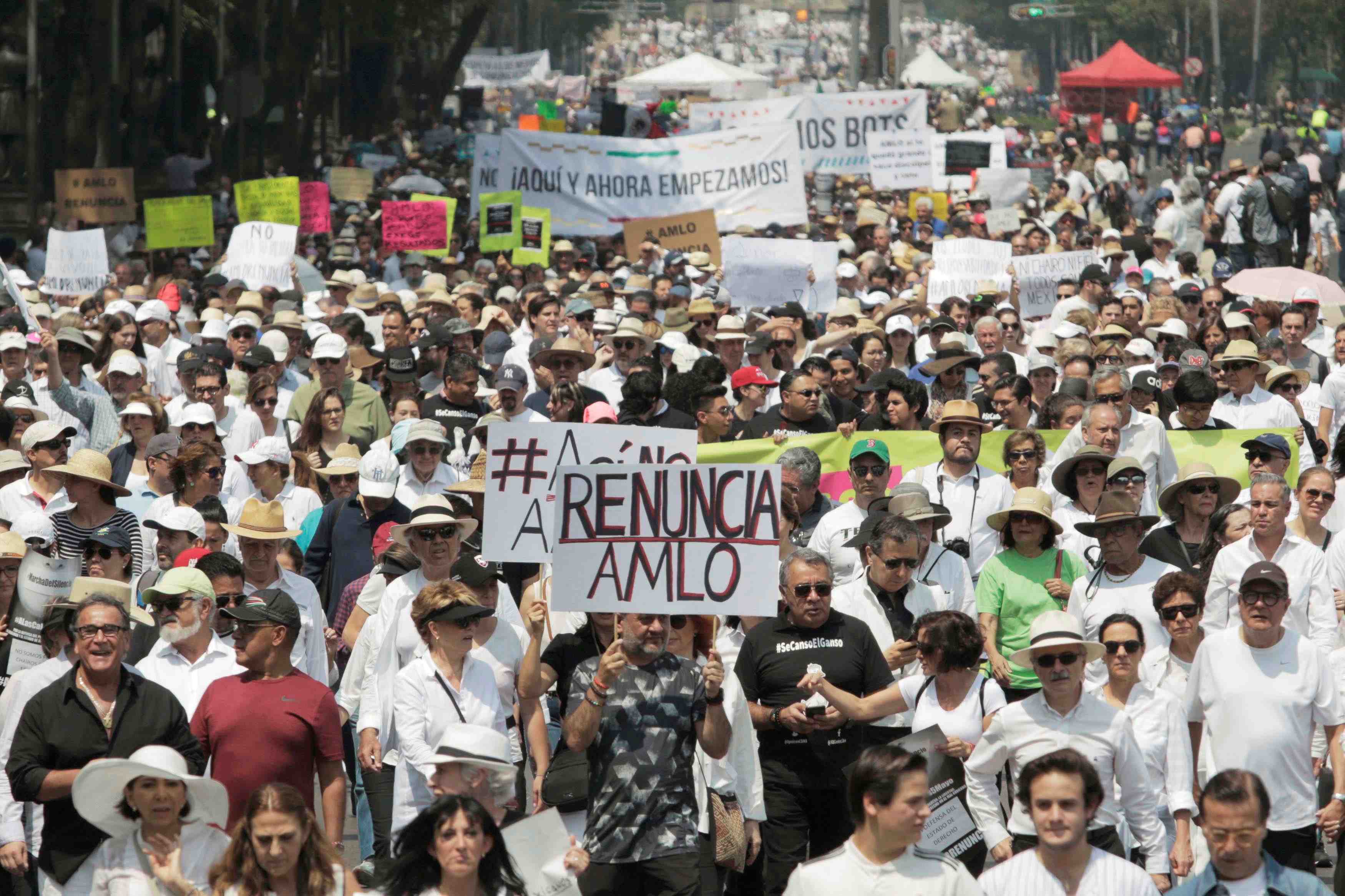 Manifestation au mexique contre le president lopez obrador