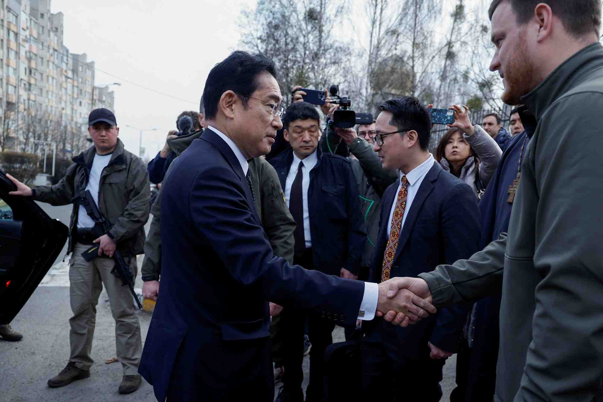 Le premier ministre japonais kishida en visite en ukraine