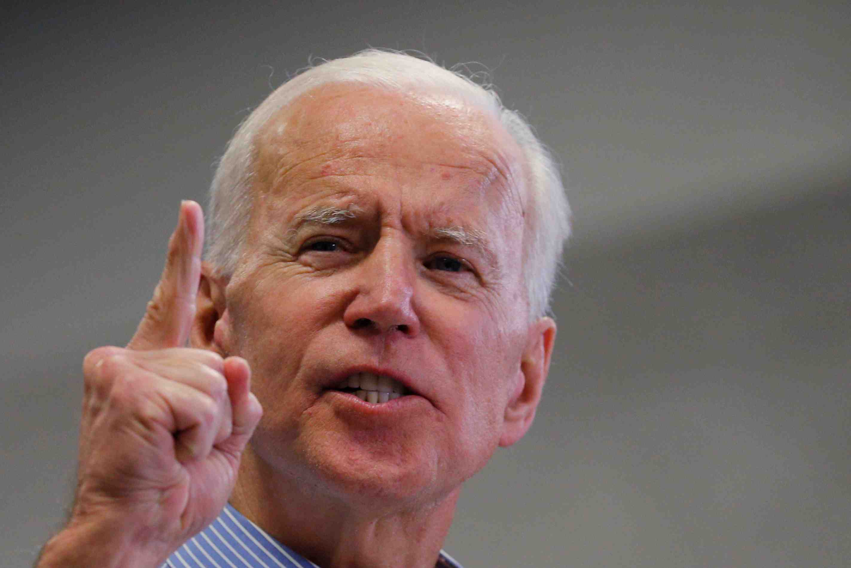 Biden creuse l'ecart dans les intentions de vote pour la primaire democrate