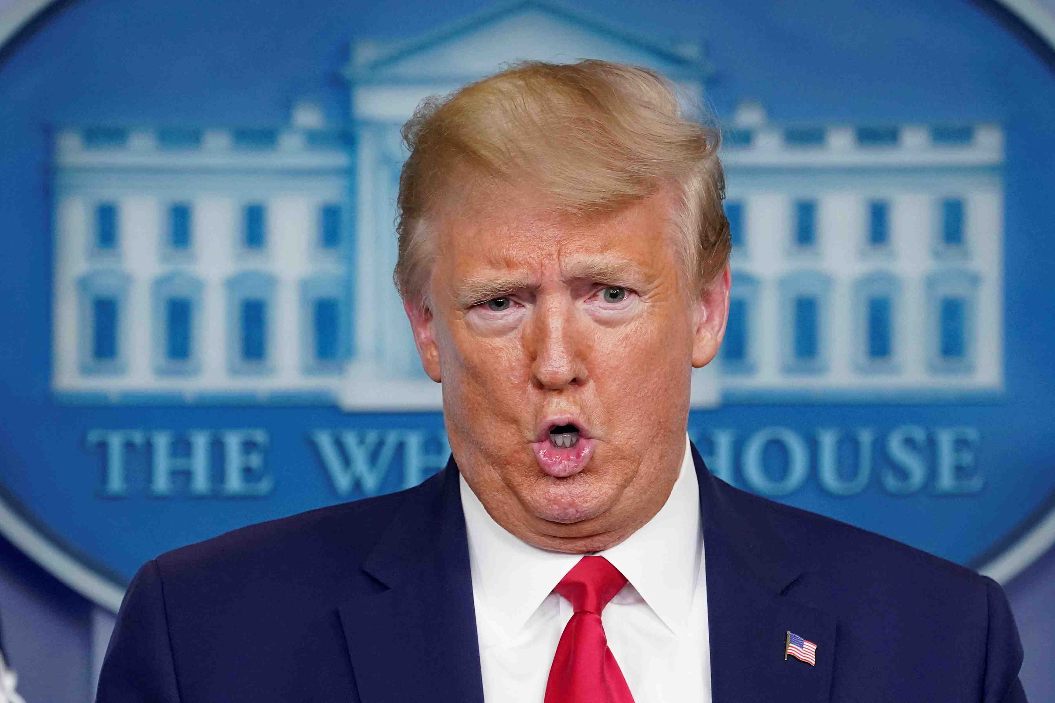 "l'oms s'est vraiment plantee", estime donald trump