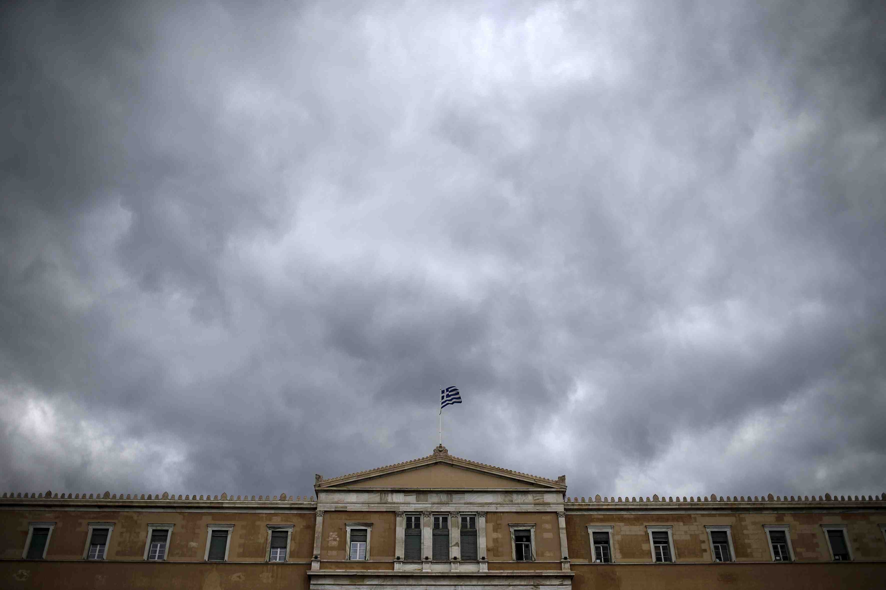 La vouli enterine la loi de recapitalisation des banques grecques