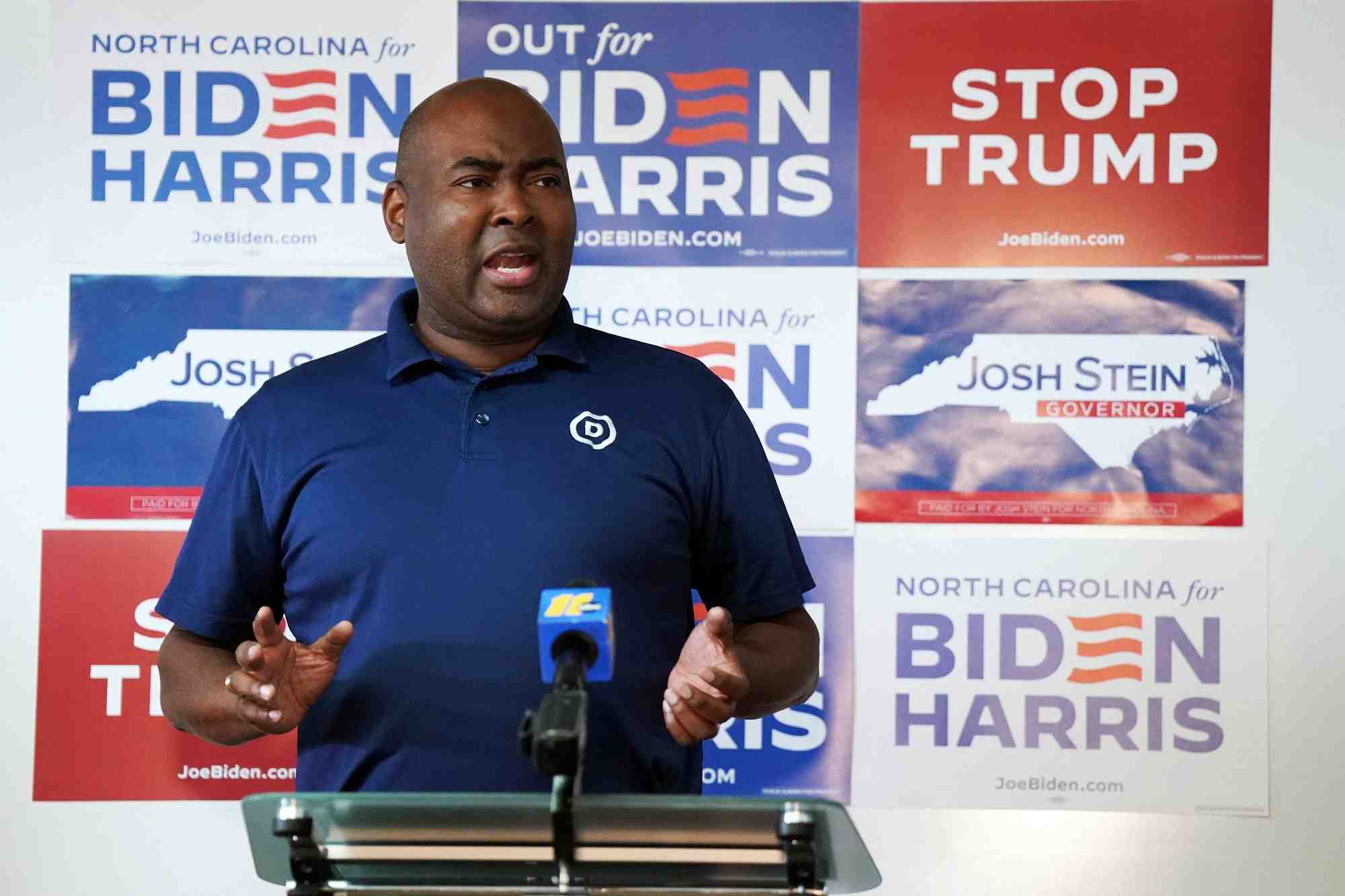 Jaime harrison, president de la dnc, visite l'est de la caroline du nord