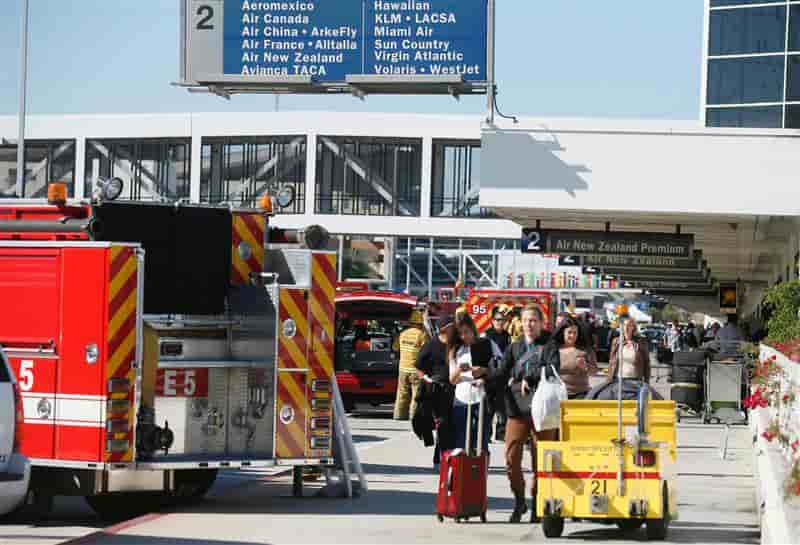 Un policier tué à l'aéroport de Los Angeles