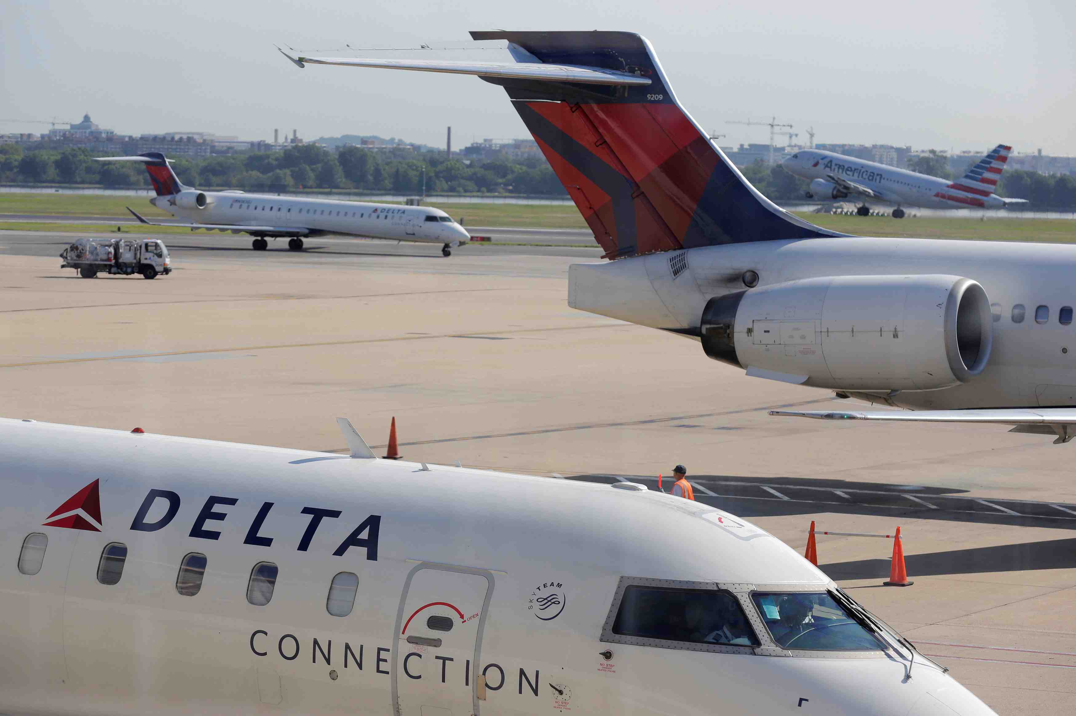 250 nouveaux vols de delta air lines annules mardi apres la panne