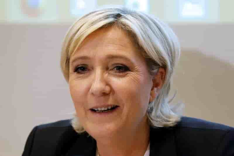 Le pen et macron creusent l'ecart avec fillon