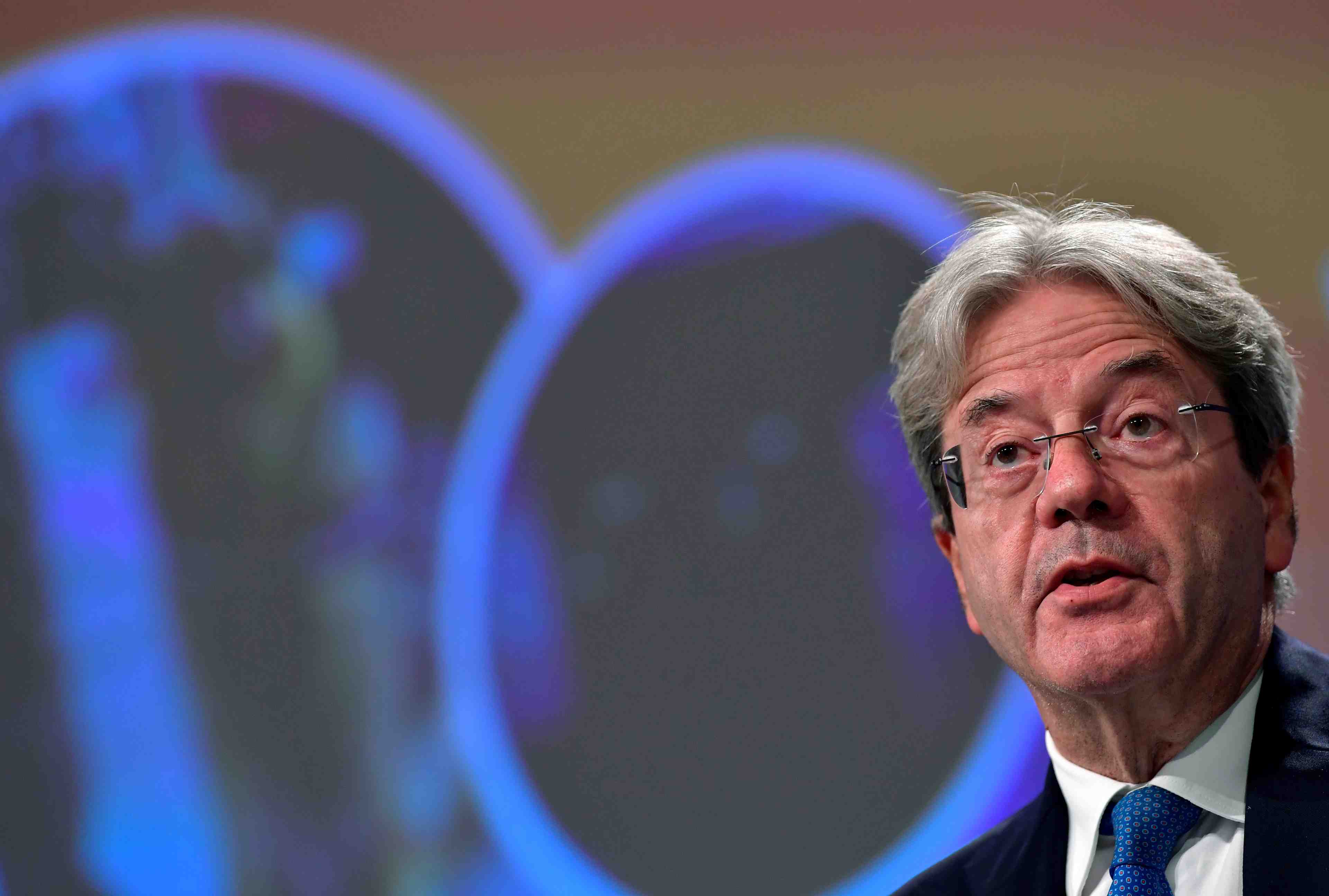 Les regles budgetaires europeennes resteront suspendues en 2021, dit gentiloni