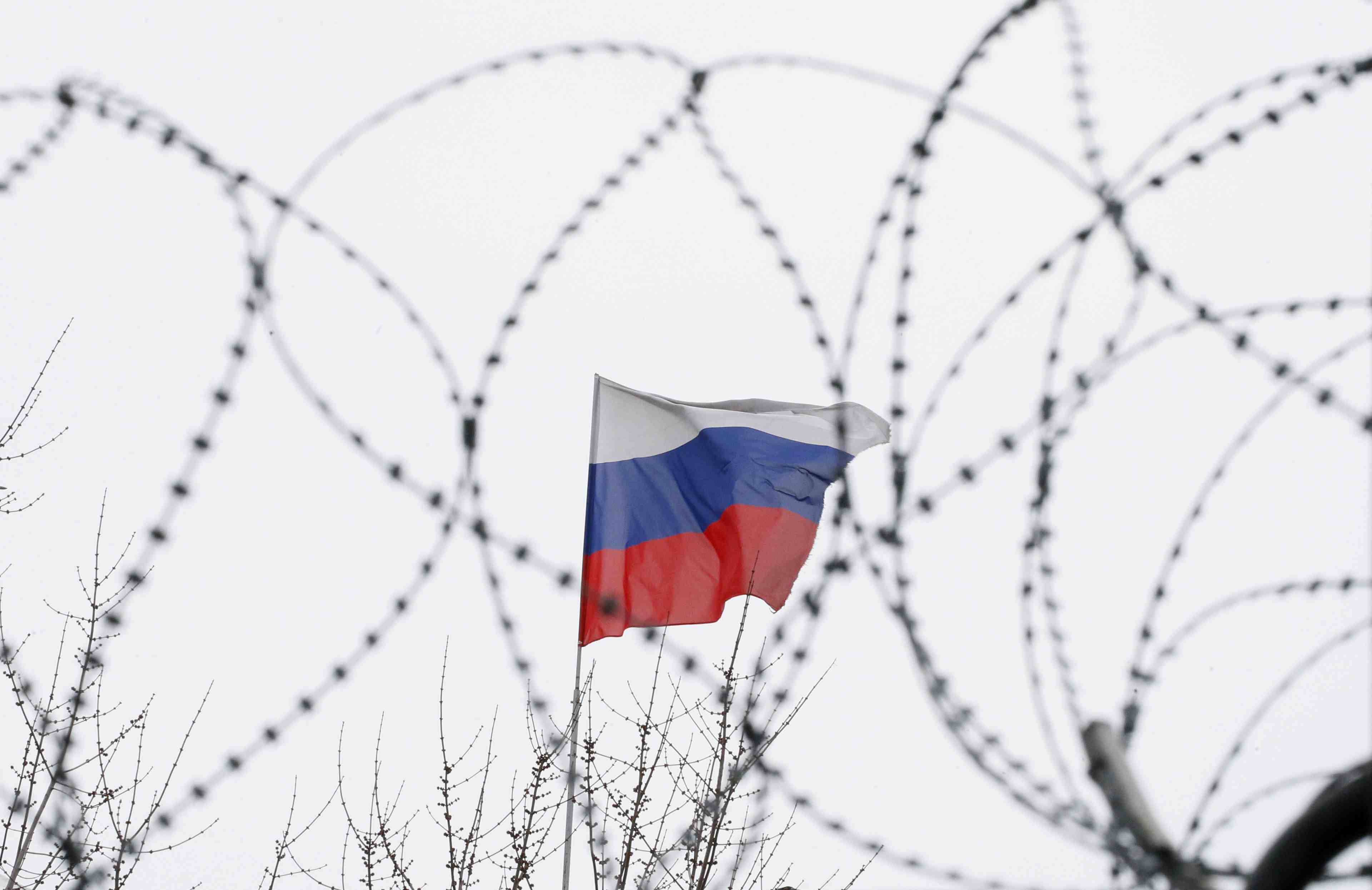 Ukraine: la russie a deploye 94.000 soldats a la frontiere, selon kiev