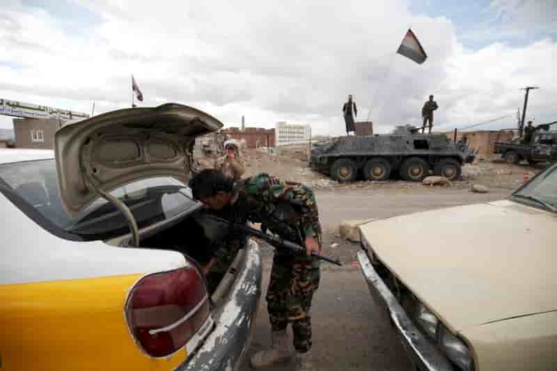 L'arabie saoudite masse du materiel militaire pres du yemen