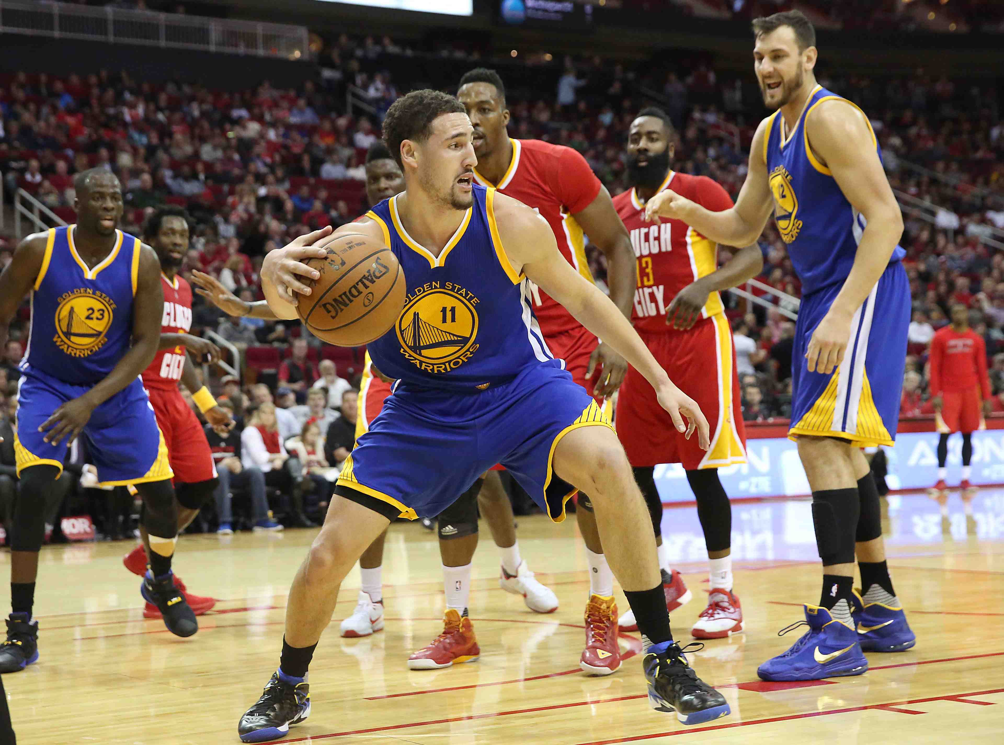 Les warriors resistent a l'absence de curry